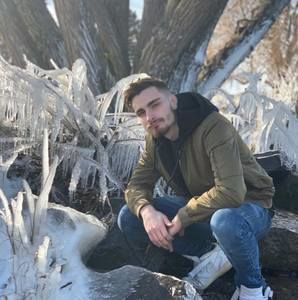 Meet your Posher, Anthony